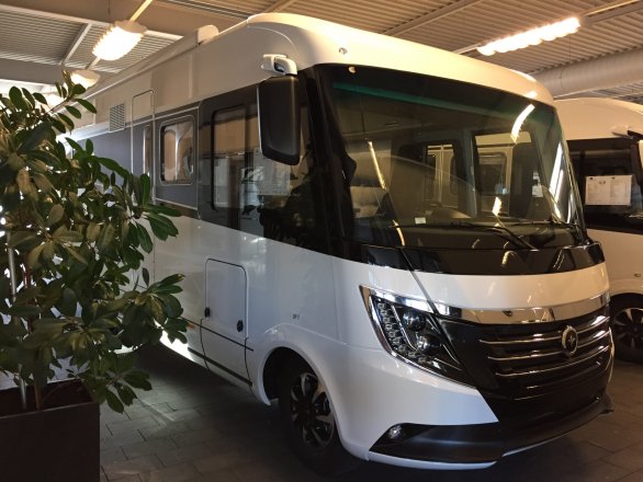 Niesmann+Bischoff Arto 77E 177pk Aut Leder Luchtvering v/a geen Hefbed